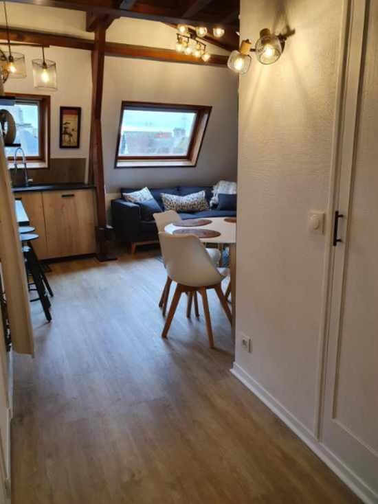 Bel Appartement Ensoleille En Ville Pont-Évêque Kültér fotó